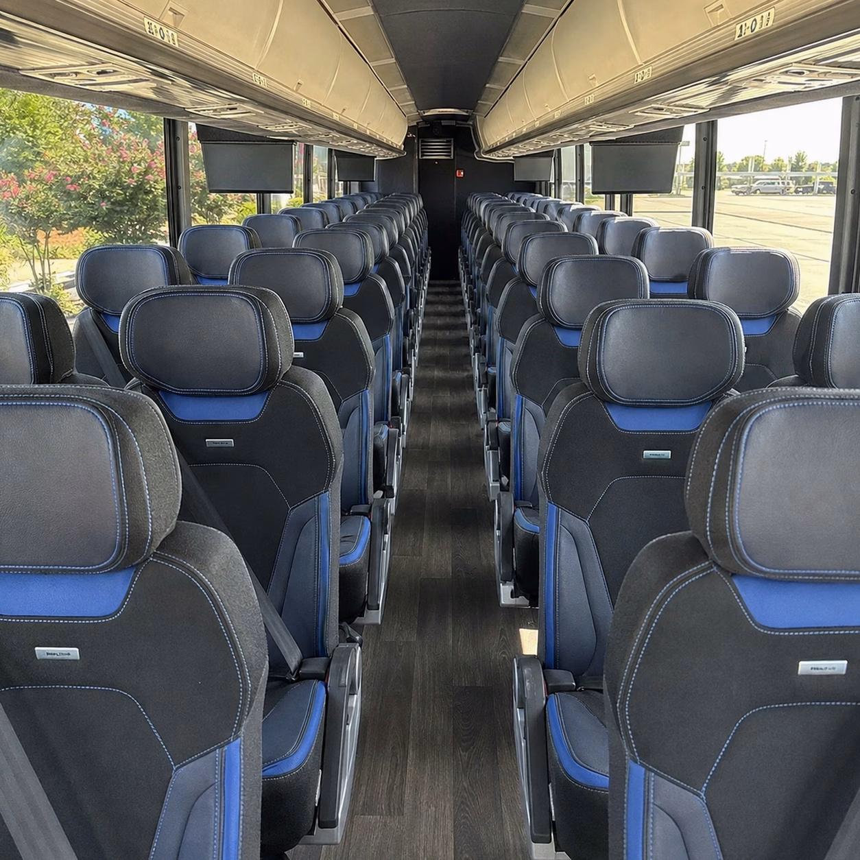 bakersfield charter bus rentals to meadows field airport