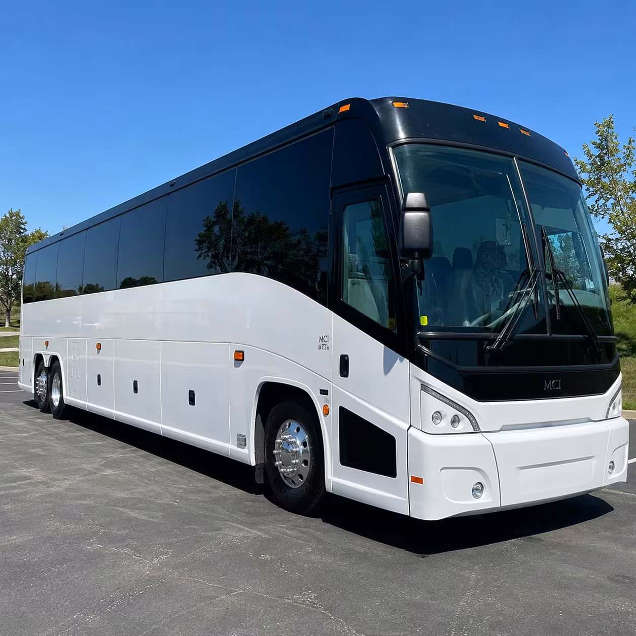 bakersfield employee bus rentals for the highway 99 commute